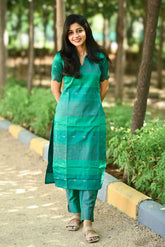 Raw silk kurtaset