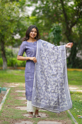 Neeli kurti and dupatta