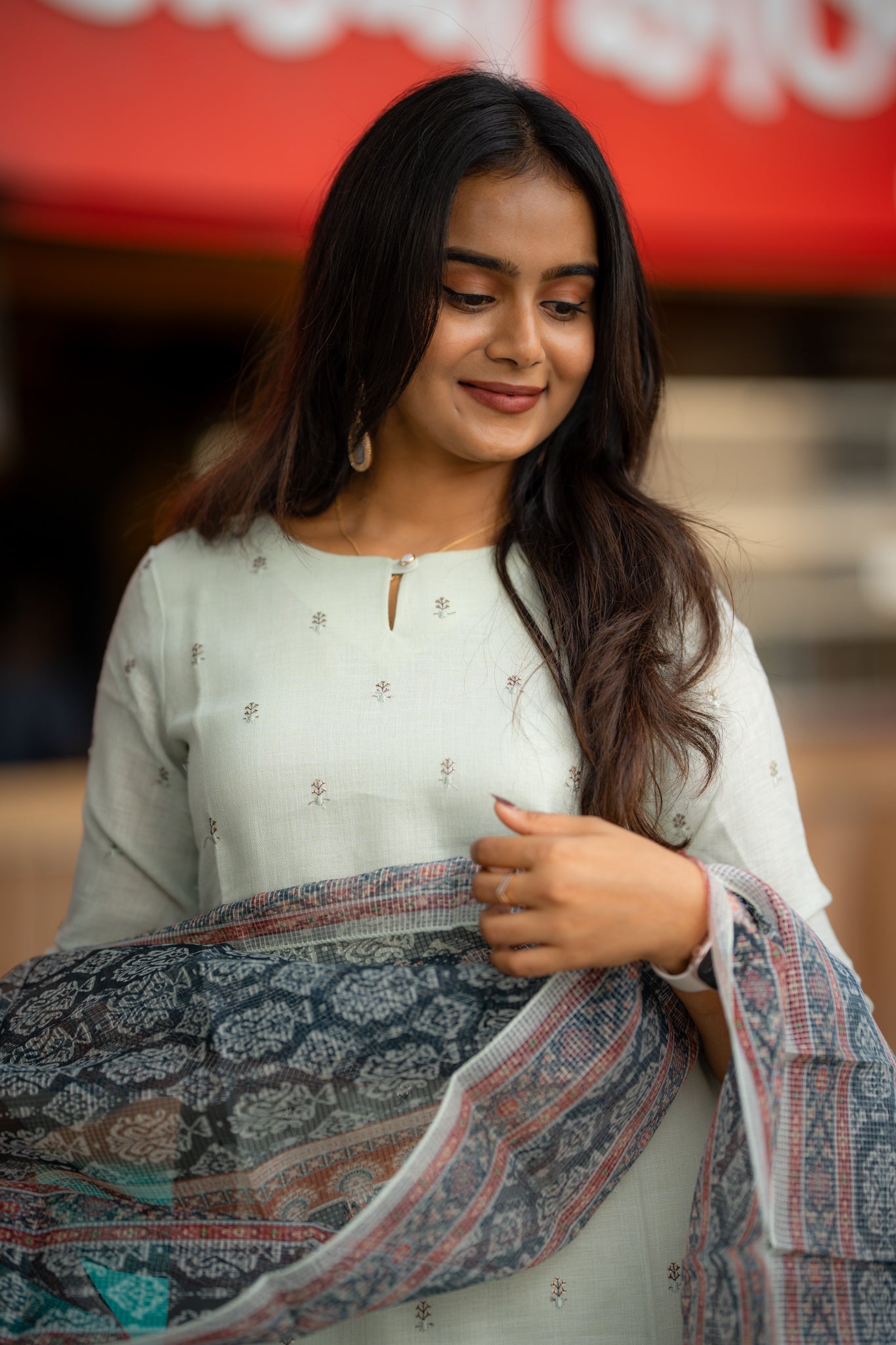 Dewdrop Charm linen 3 piece suit