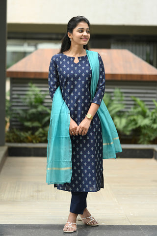 Sapphire Charm 3 Piece Suit