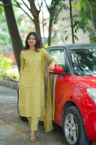 Sunlit Serenity 3 piece suit (PREORDER)