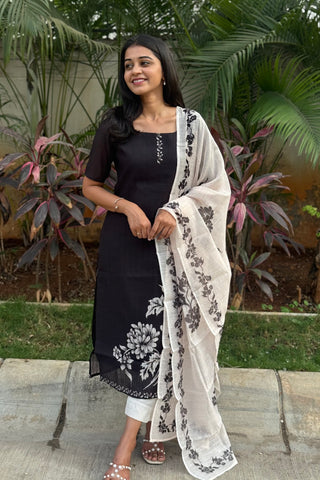 Black Luna kurti and dupatta