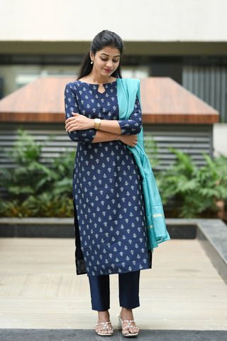 Sapphire Charm 3 Piece Suit