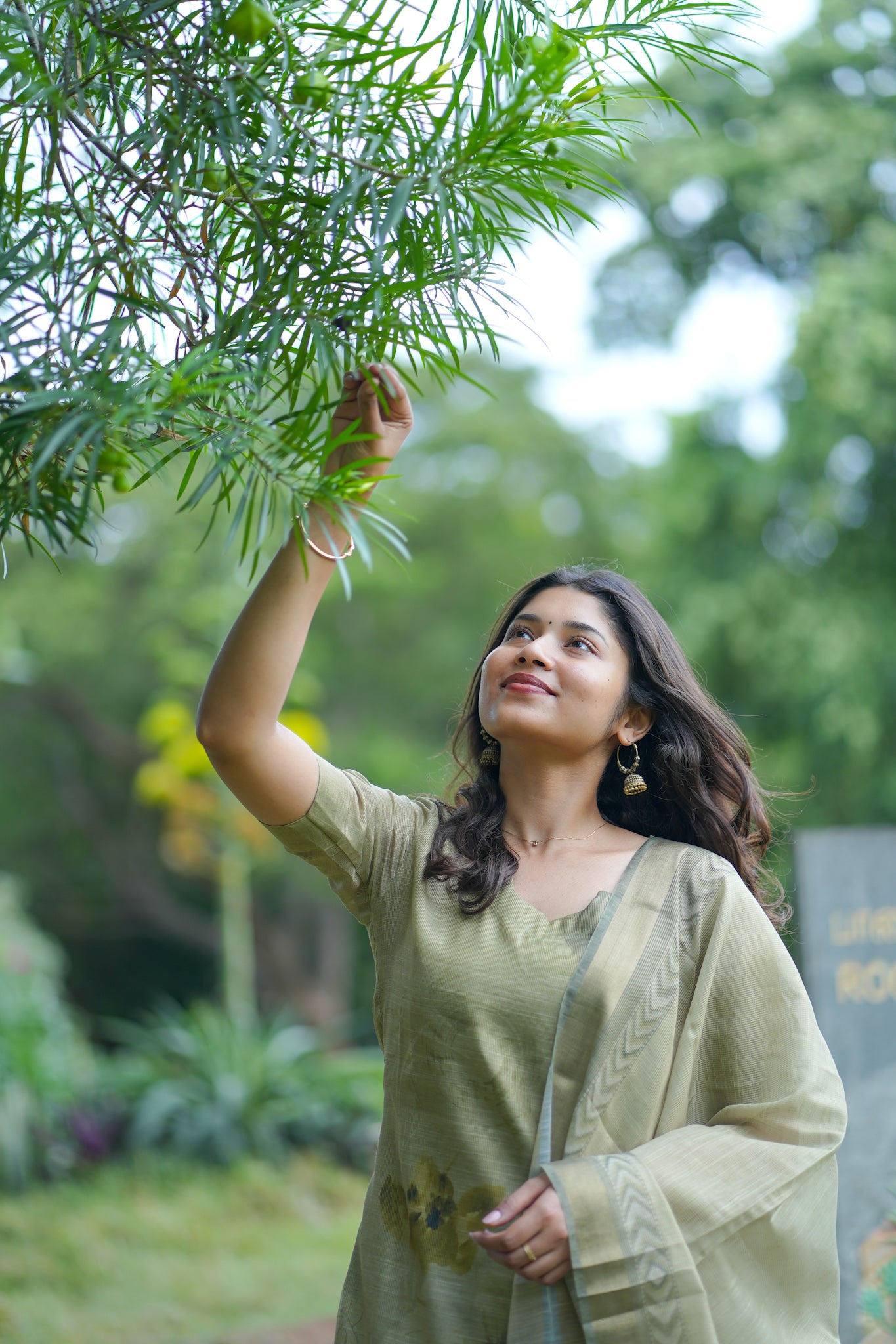 Shimmer Linen 3 piece suit