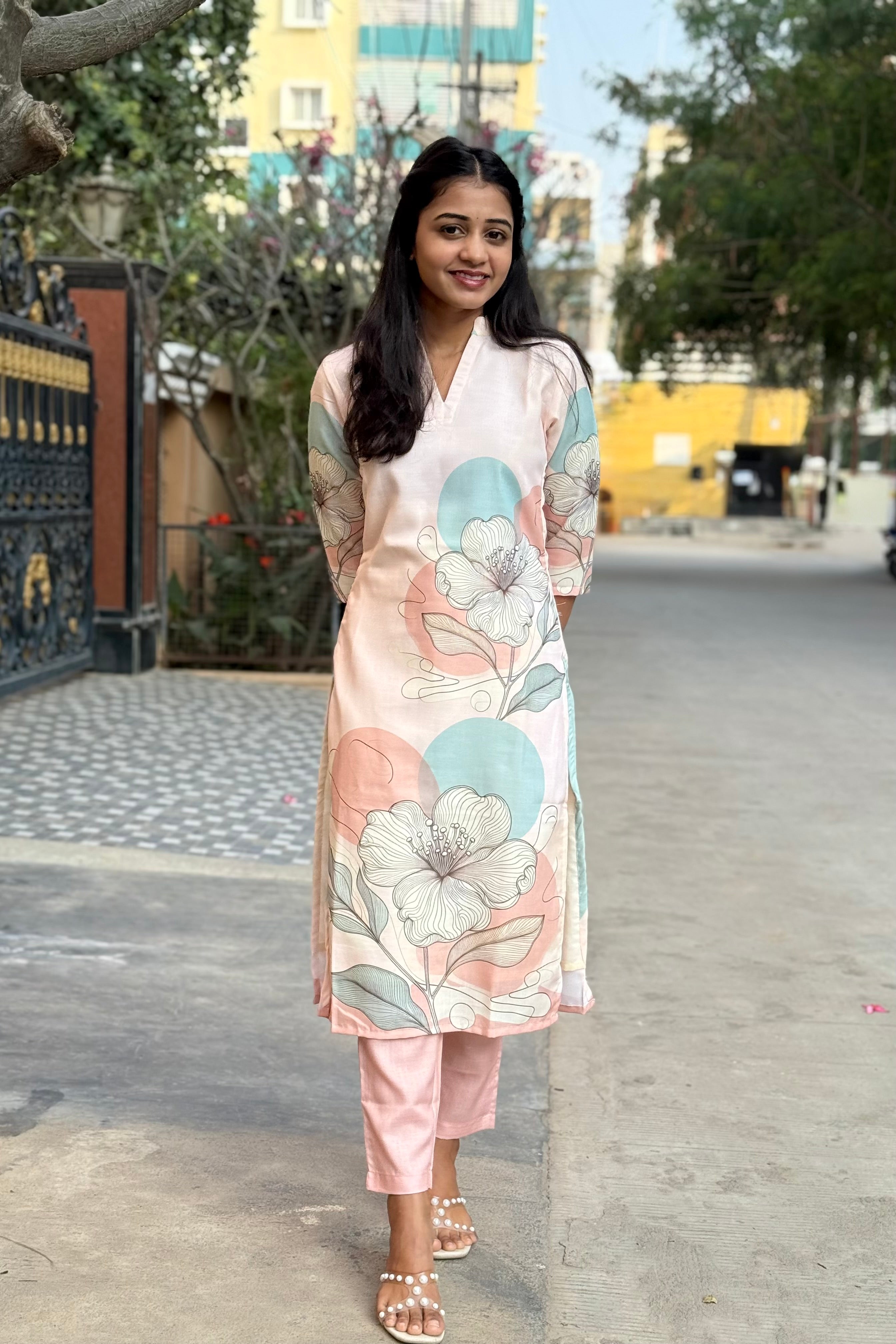 Ivory Breeze linen kurtaset