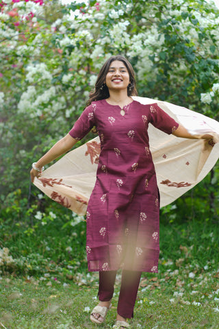 Meha kurti and dupatta