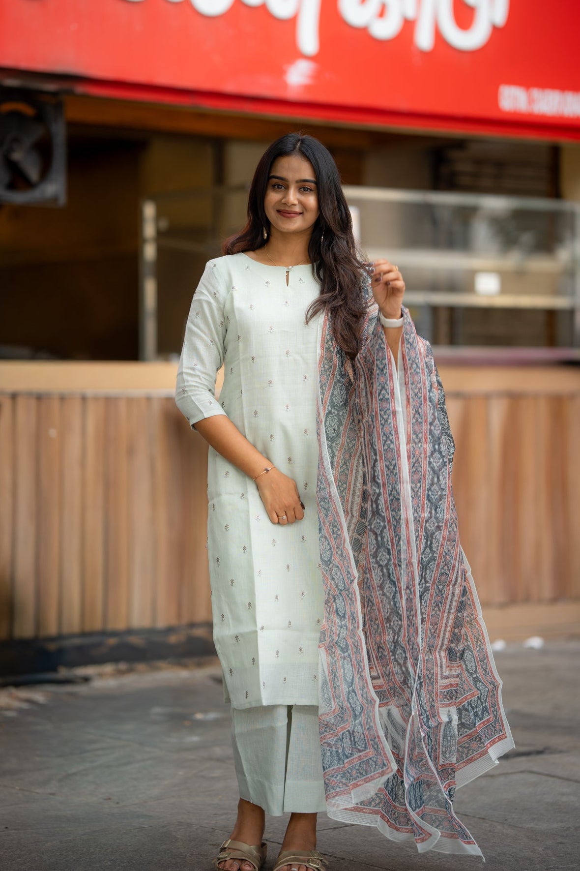 Dewdrop Charm linen 3 piece suit