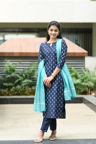Sapphire Charm 3 Piece Suit