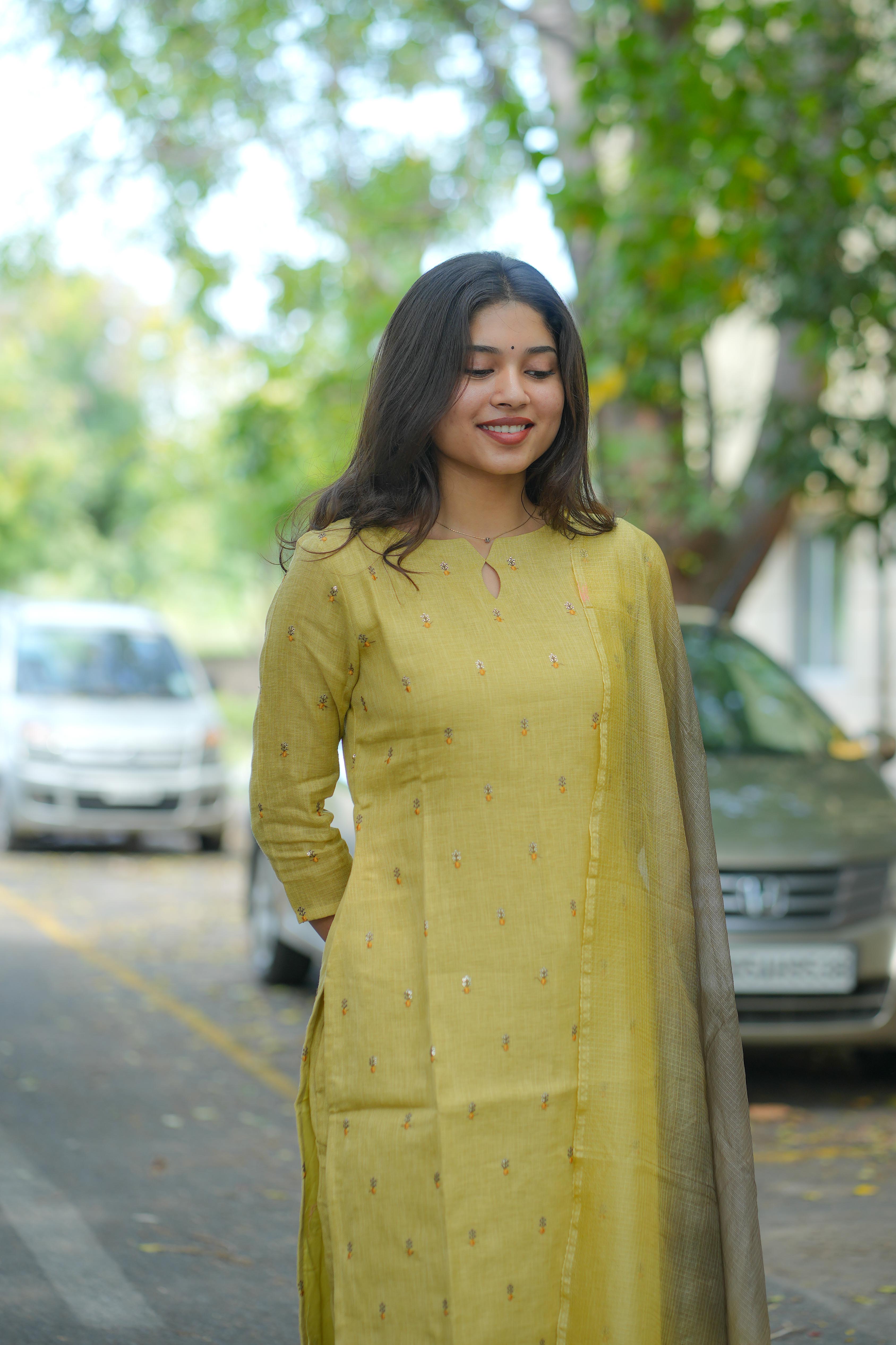 Sunlit Serenity 3 piece suit (PREORDER)