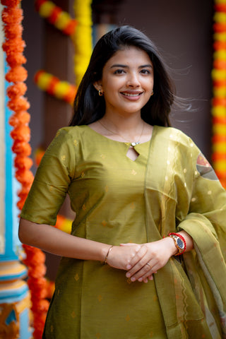 Vintage Mehandi Rawsilk Suit Set