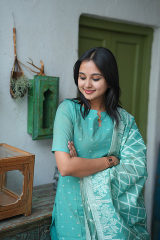 Mayuri jamdhani weave 3 piece suit