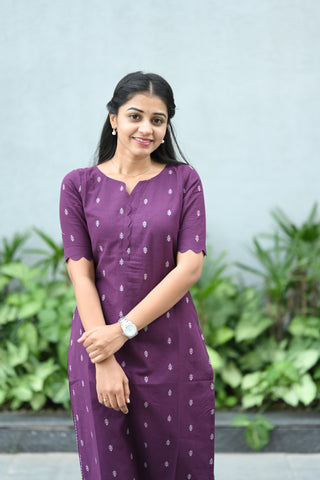 Mulberry Moon kurtaset