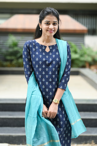 Sapphire Charm 3 Piece Suit