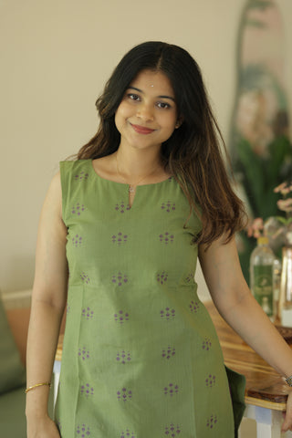 Soft Sage Set ( short sleeve provided)