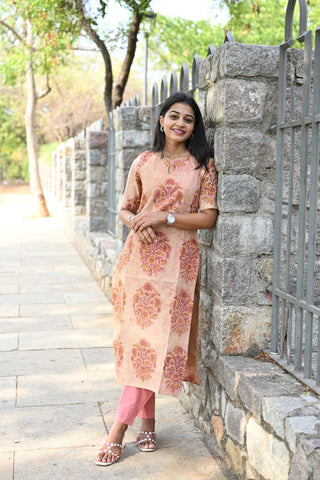 Rosella Bloom Kurtaset
