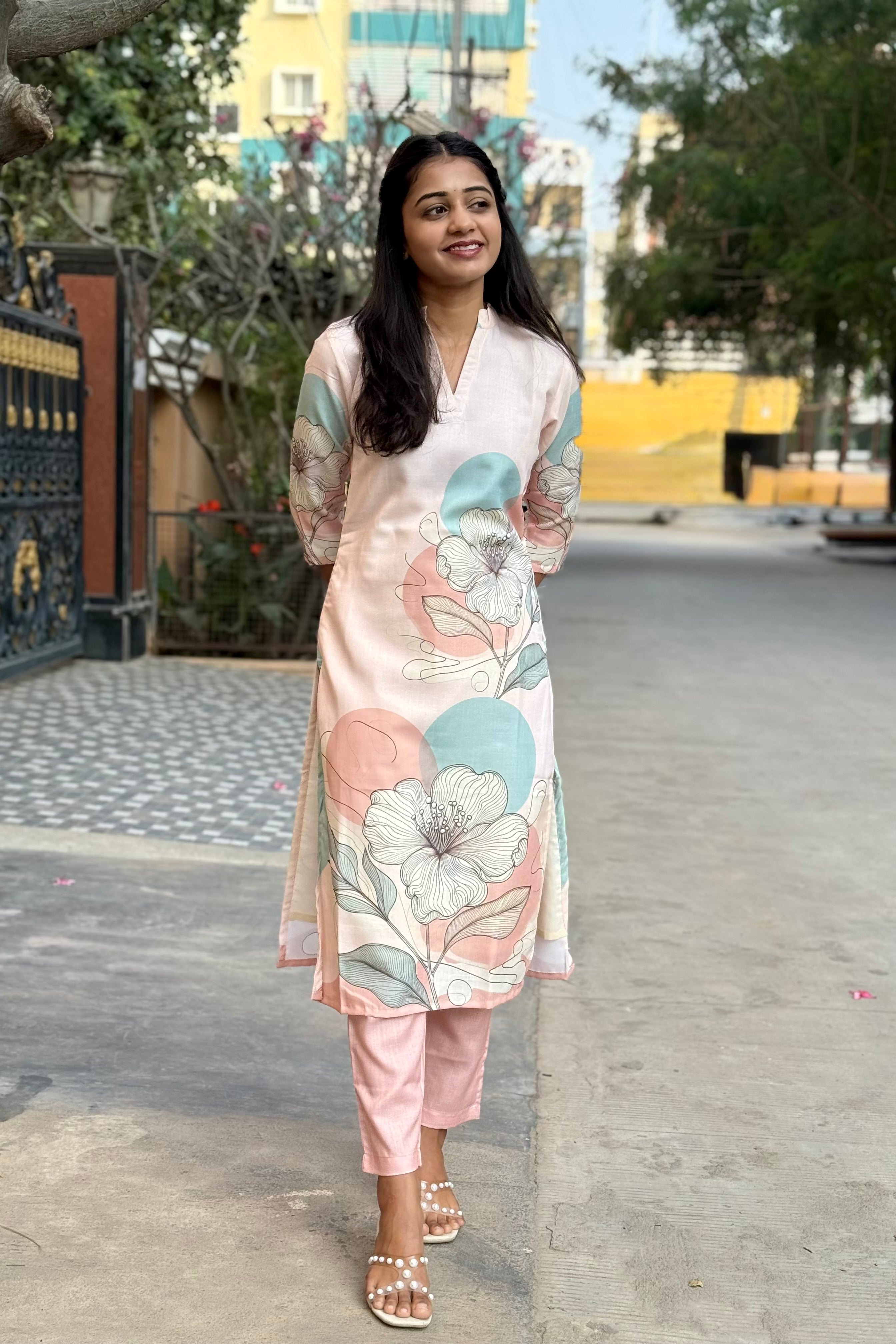 Ivory Breeze linen kurtaset