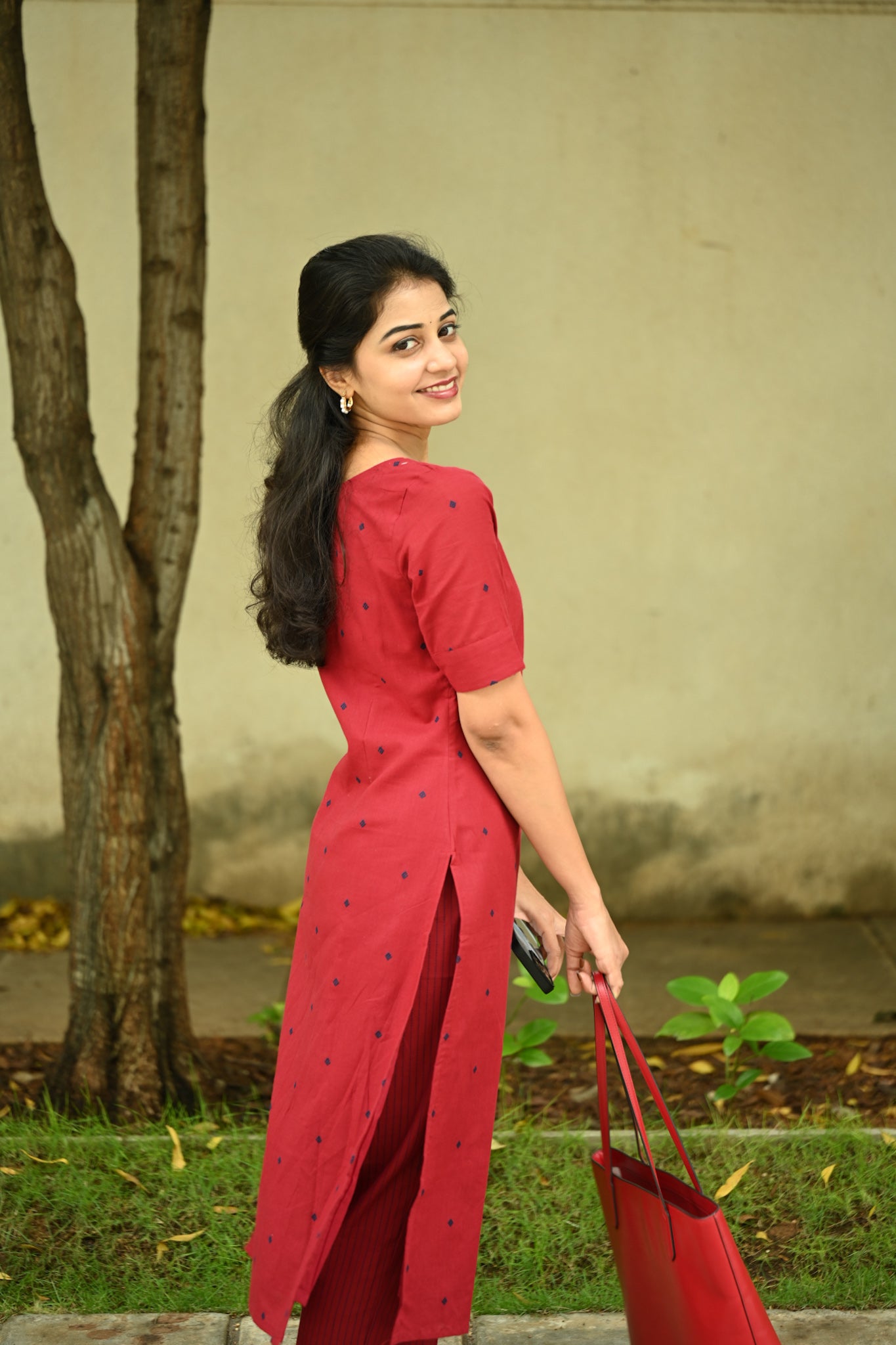 Red Handloom kurtaset