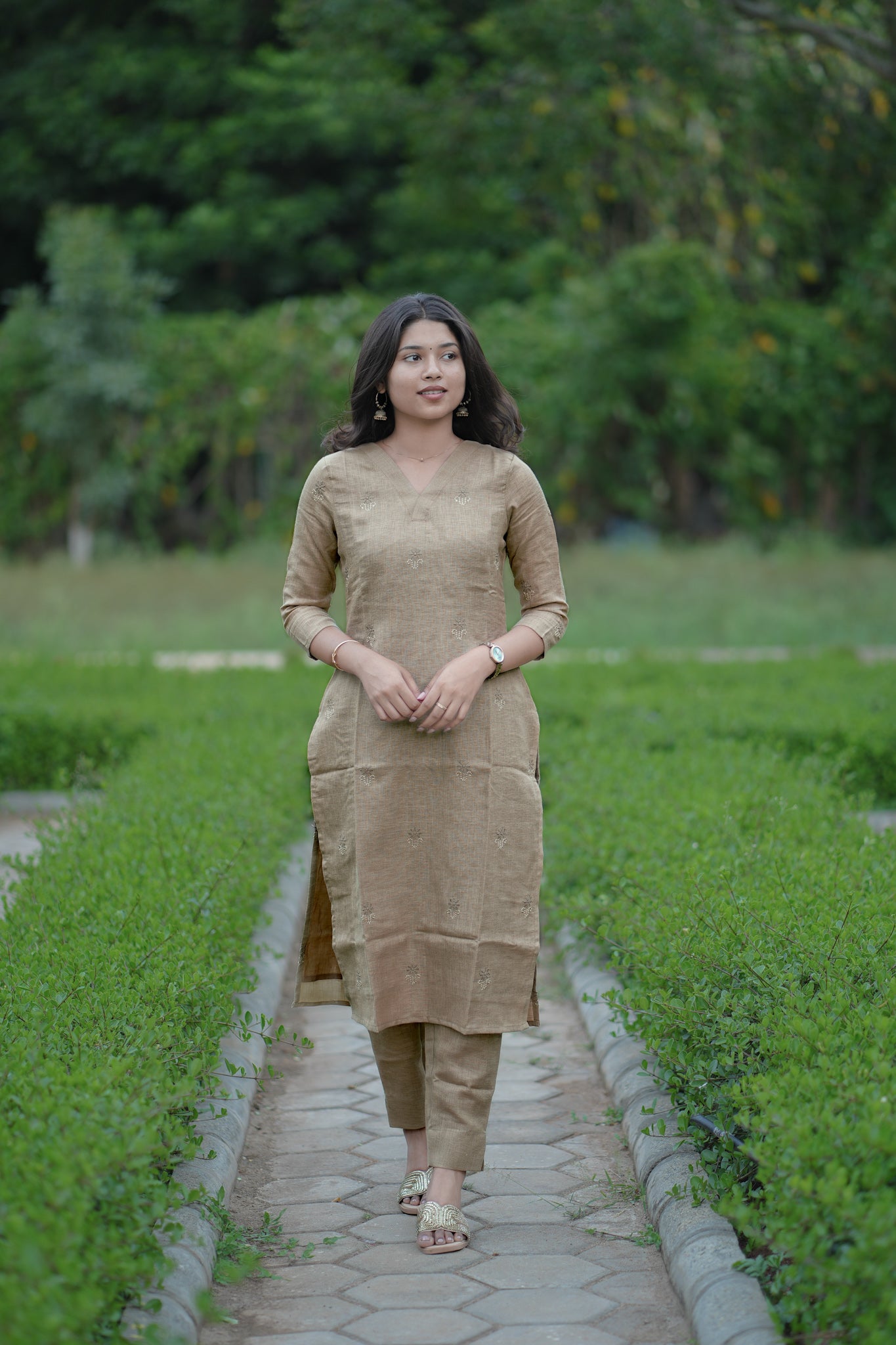 Charvi linen 3 piece suit