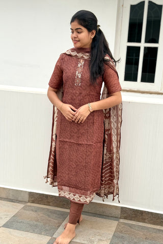 Chanderi silk katha work 3 piece suit