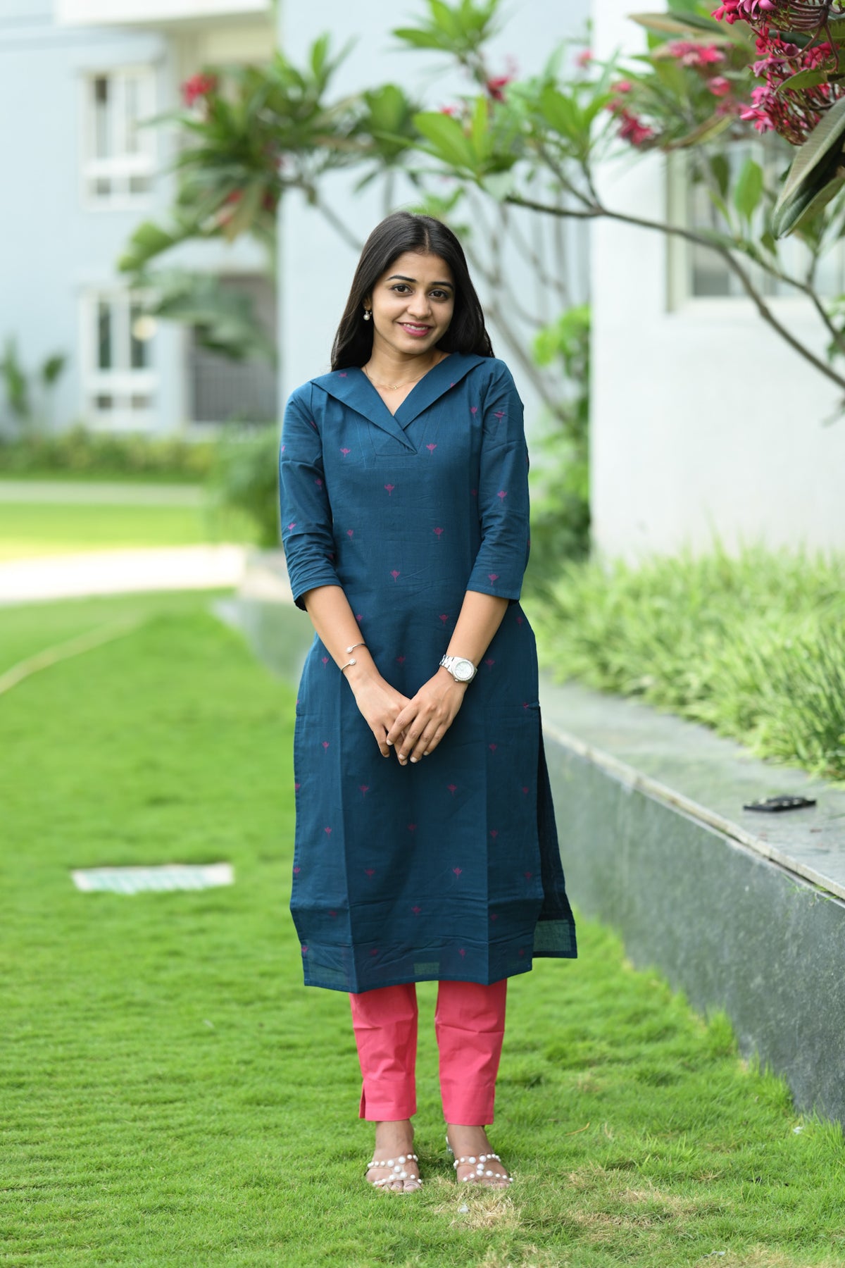 Navy Rose kurtaset