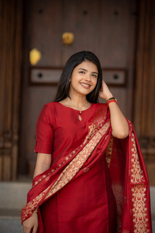 Scarlet Charm Rawsilk 3 pc suit